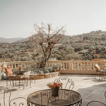 Residenza Genua بيت ضيافة بورديغيرا