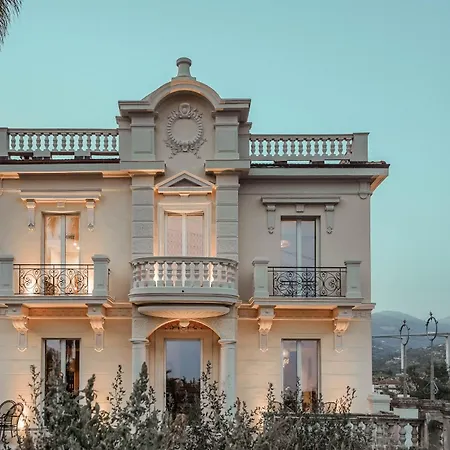 Gasthuis Residenza Genua 4*
